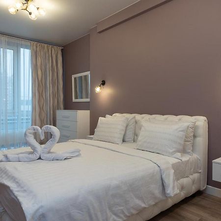New Modern Apartments. Metro Minskaya เคียฟ ภายนอก รูปภาพ
